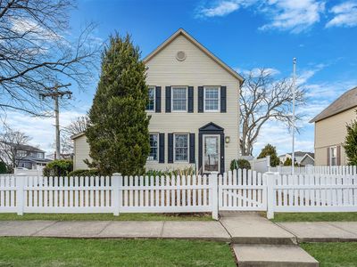 203 New York Avenue, Lindenhurst, NY, 11757