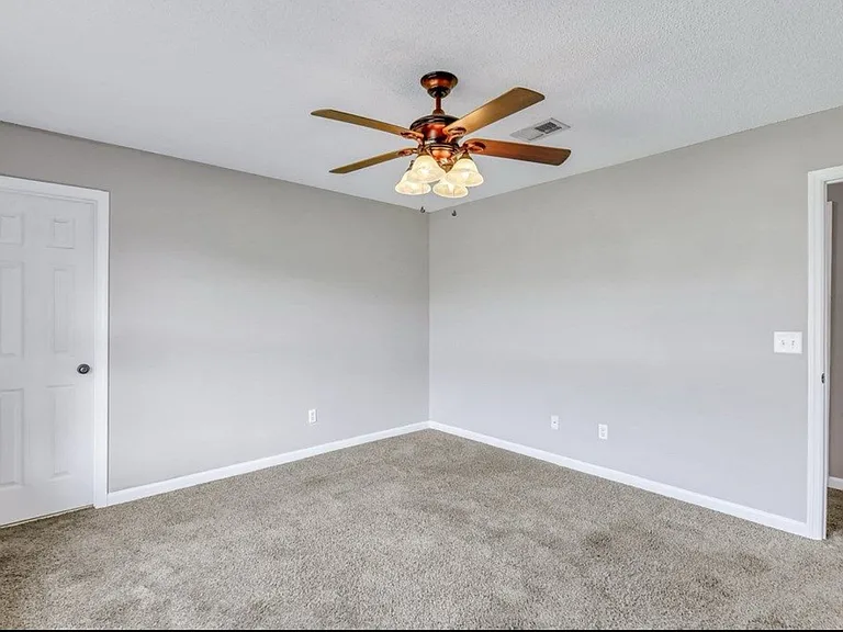 772 Melissa Dr — Photo 18