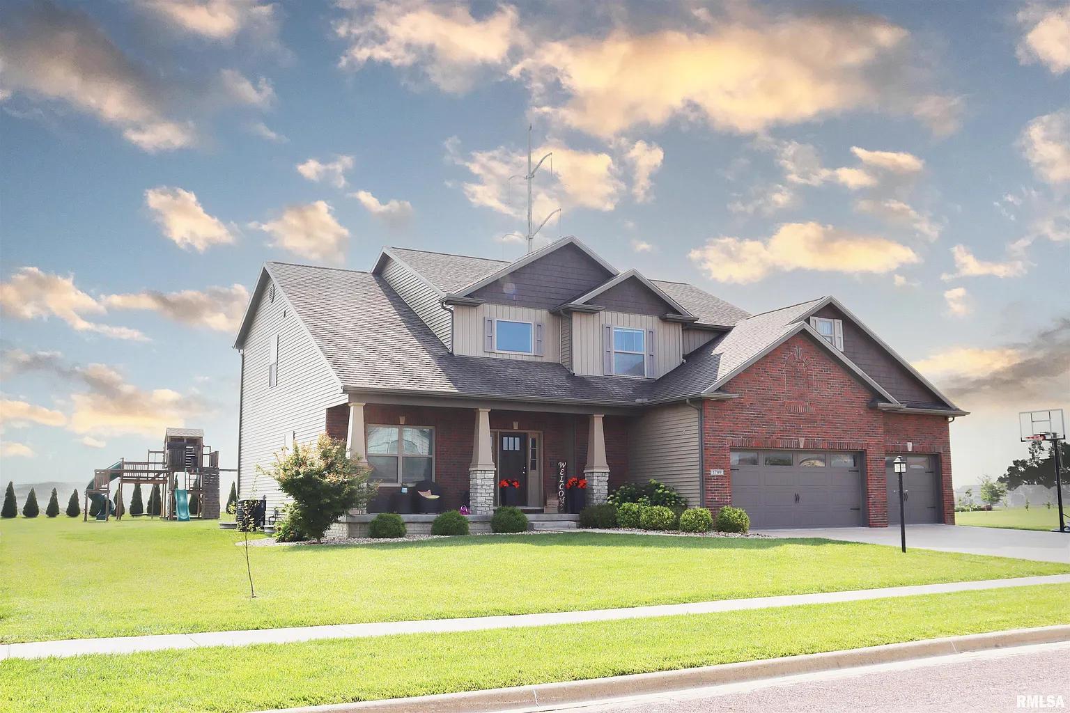 1709 Rustic Oak Dr photo 1