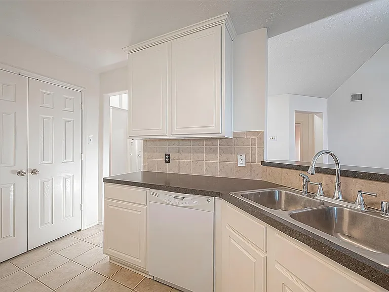 17210 Double Lilly Dr — Photo 19