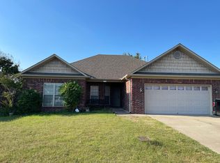 1310 Josie Rea St, Conway, AR 72032