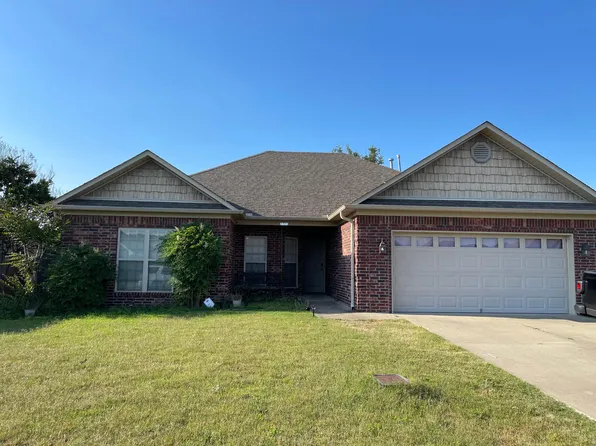 1310 Josie Rea St, Conway, AR 72032