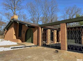 32 Webster Hill Est, Mount Vernon, IL 62864