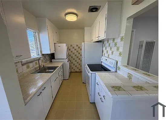 2702 Havenscourt Blvd — Photo 6