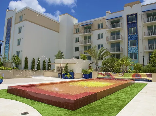 Miami Bay Waterfront Midtown Residences — Photo 4