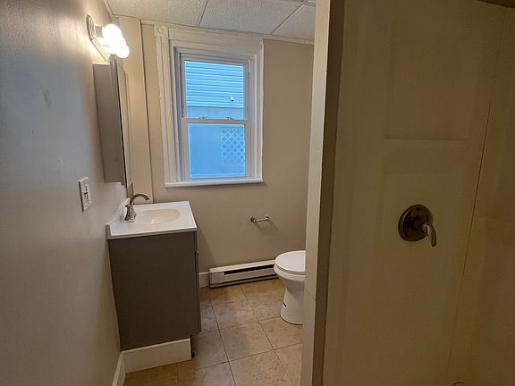 5th image of 228 E Garfield Ave #2