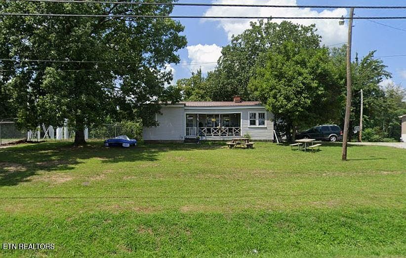 1st image of 1965 Lantana Rd