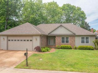 12 Weatherstone Dr, Jackson, TN 38305