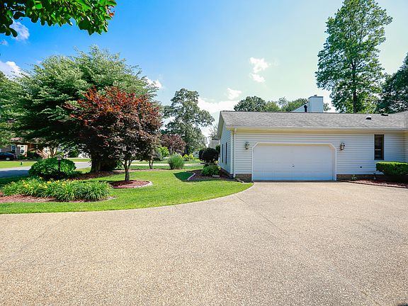 2nd image of 110 Gardenville Dr