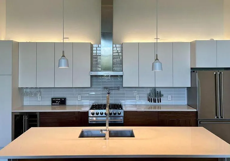522 S Harrington St #102 — Photo 8