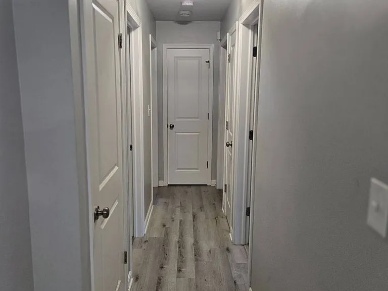 2723 Priscilla Ave — Photo 12