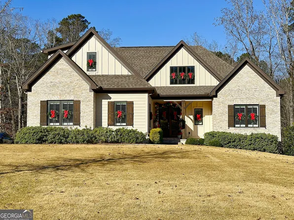 352 Willow Pointe Dr, Lagrange, GA 30240