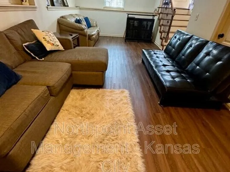 8808 NE 116th Pl — Photo 17