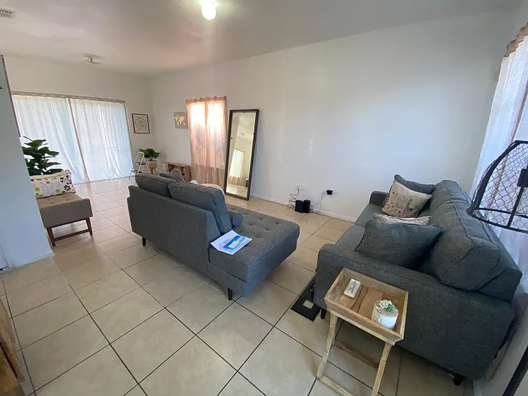 842 Monopoly Ct — Photo 4