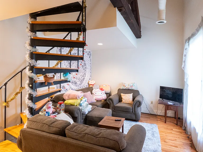 3613 Lancaster Ave — Photo 1
