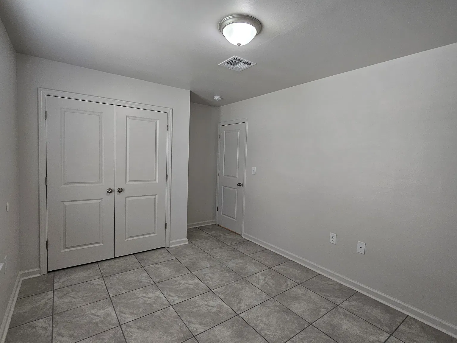 3 bed, 1304 sqft, $1,525 — Photo 3