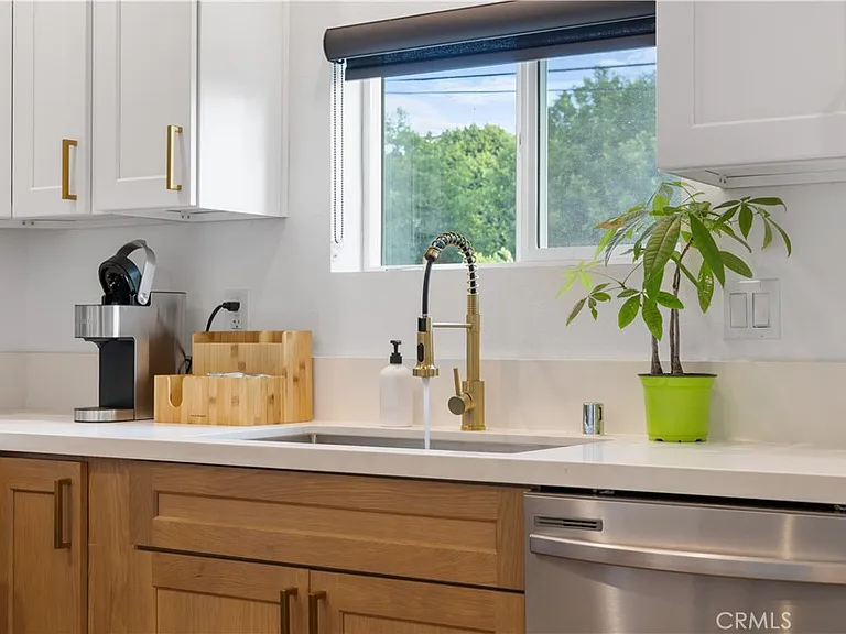 10290 Monte Vista Ave — Photo 15