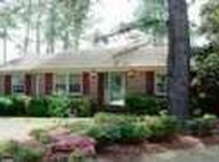 3950 Sweetbriar Rd, Wilmington, NC 28403