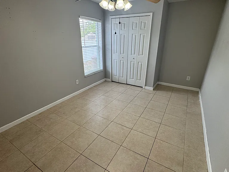 449 SW Fifer Ave — Photo 11