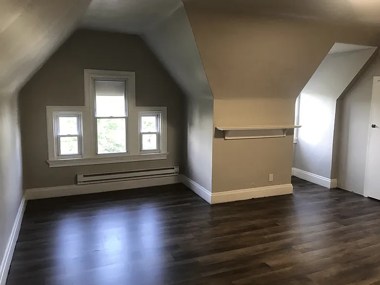464 Teece Ave #4 — Photo 4