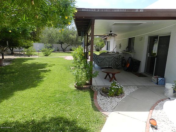 3rd image of 501 E Tam Oshanter Dr