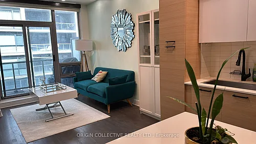 399 Adelaide St W Photo 1