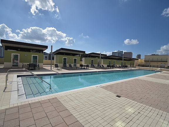 2nd image of 1120 E Kennedy Blvd #1423