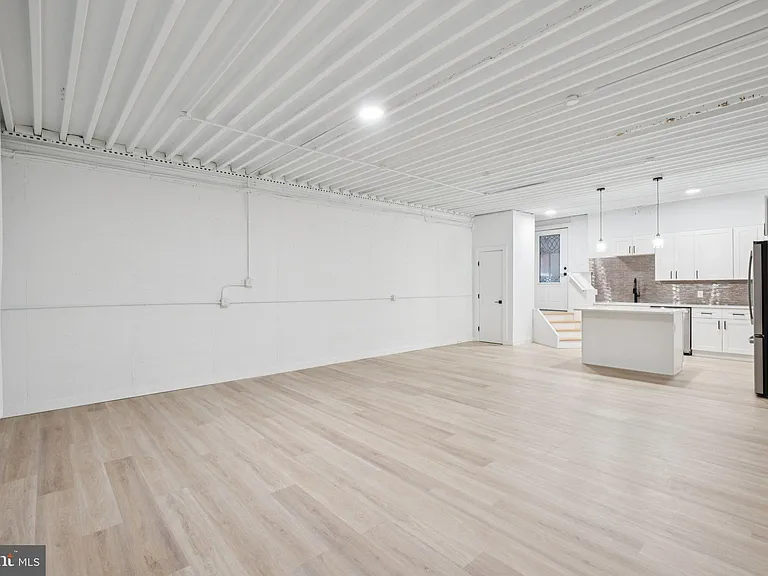 1116 N Bodine St #C — Photo 9