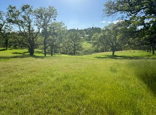 22535 Rio Robles Dr, Red Bluff, CA 96080
