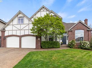 13259 Sandalwood Ct, Lake Oswego, OR