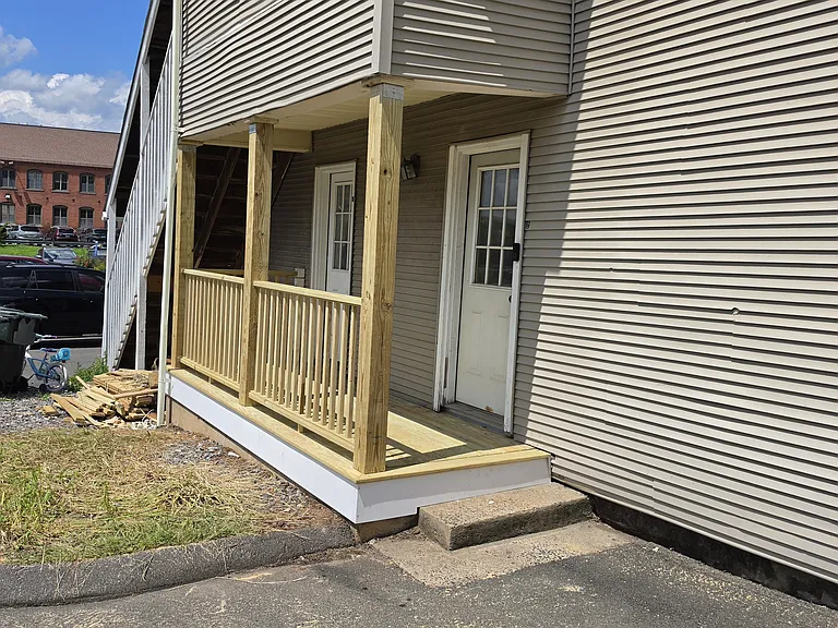 28 Liberty St #1 — Photo 2