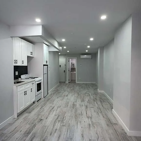 346 Shepherd Ave #3 — Photo 1