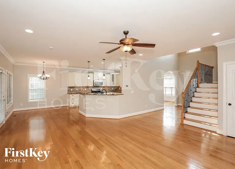 3087 Cameron Village Ct — Photo 3