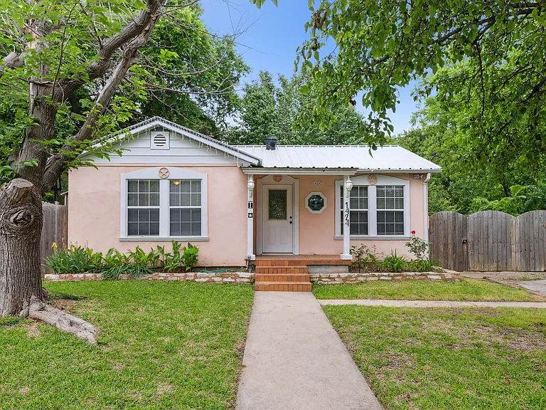 1424 Knight St — Photo 23