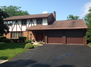 22 Iris Cir, Elizabethtown, PA 17022