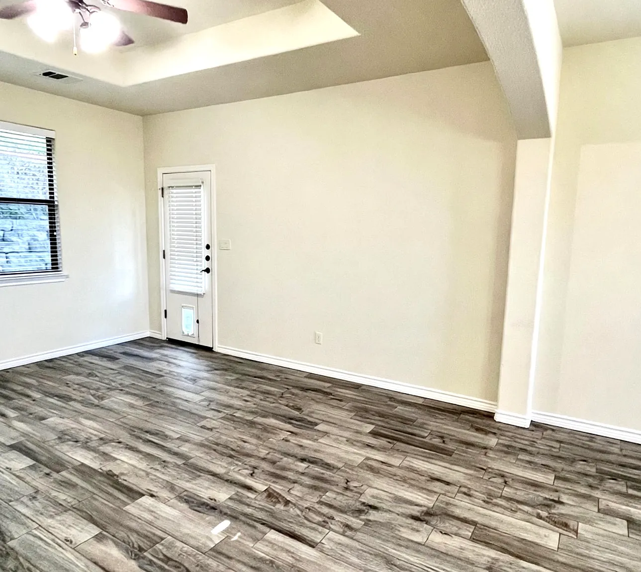 3 bed, 2.5 bath, 1846 sqft, $2,800 — Photo 4
