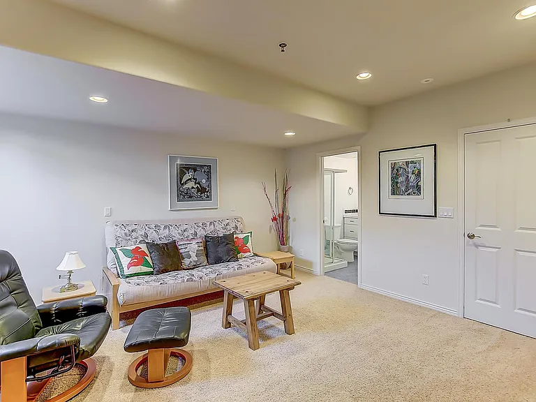 440 Laramie Blvd — Photo 24