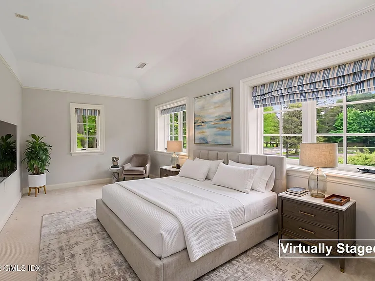 183 E Putnam Ave #CARRIAGE HOUSE — Photo 24
