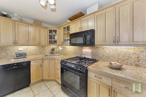 Sold by Halstead Real Estate | media 4