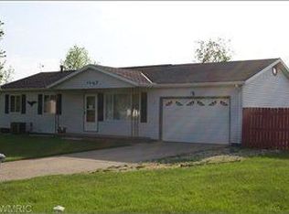 1107 Meadowlane Dr, Sturgis, MI 49091