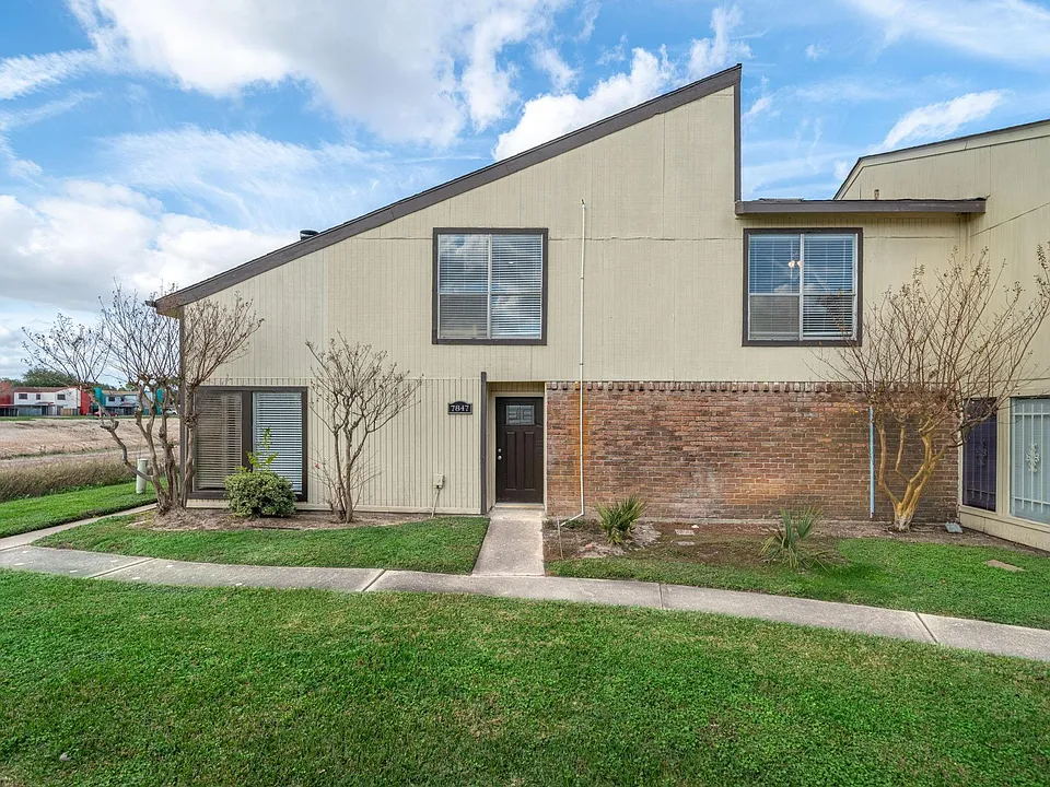 7847 Green Lawn Dr #7847