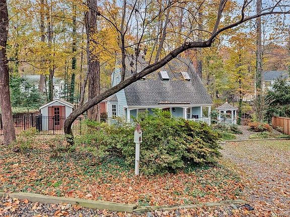 3rd image of 8436 McCaw Dr