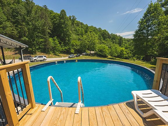 45th image of 622 Earls Hollow Rd