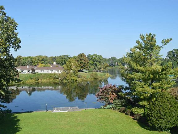 3rd image of 5118 Breeze Wood Dr