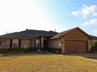 917 N Kirk Way, Mustang, OK 73064