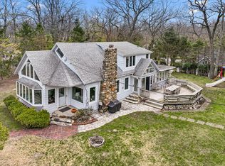 4117 Lake Shore Dr, New Buffalo, MI 49117