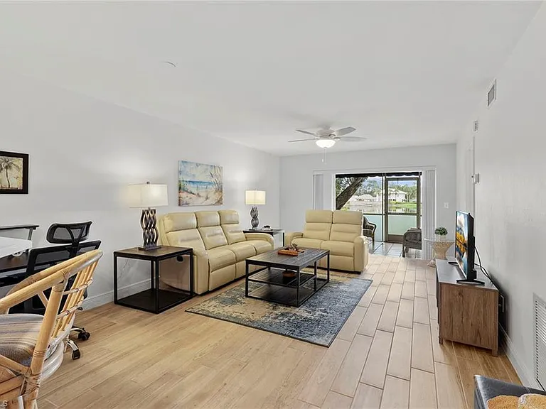 840 Gulf Pavillion Dr #103 — Photo 2