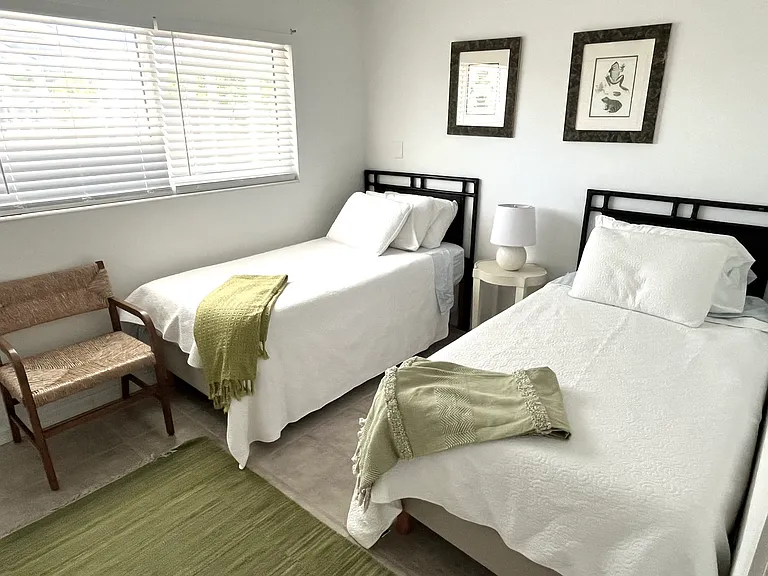 1159 Holiday Ln — Photo 13