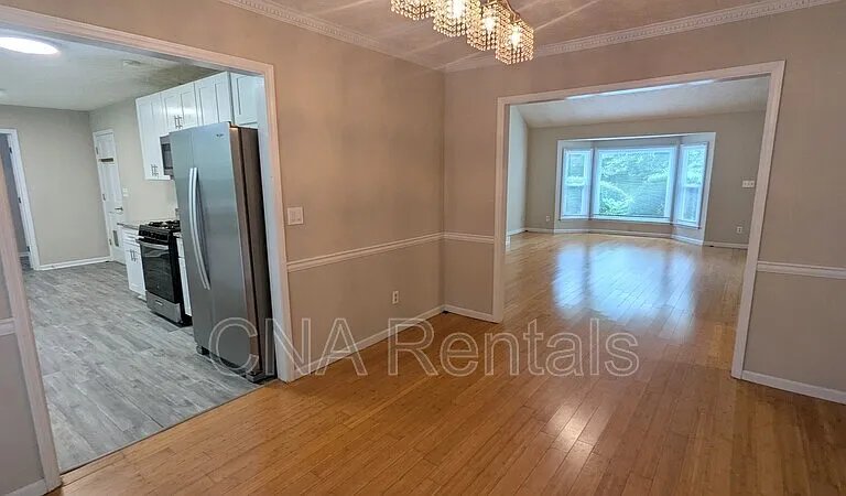 4635 Hampton Square Dr — Photo 7