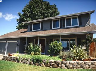 497 71st St, Springfield, OR 97478